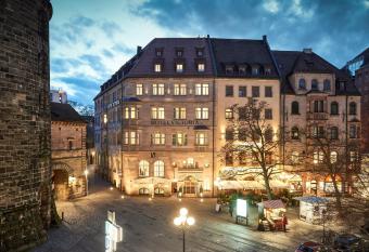 Hotel VICTORIA N  rnberg allows 18 year olds to book a room