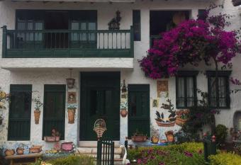 Casa Tur  stica San Sebasti  n has Balcony rooms