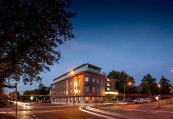 Hotel Buschhausen allows 18 year olds to book a room