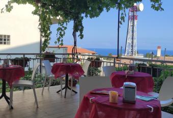 B&B Leonida has Balcony rooms