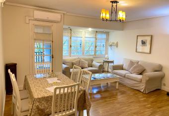 BeraBera,Parking free,2WC,Terraza,Aire acond,Auto Checkin allows 18 year olds to book a room