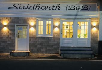 Siddharth BnB - Near Golden Temple allows 18 year olds to book a room