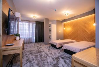 B&D Apartments Delux, NEW has Balcony rooms