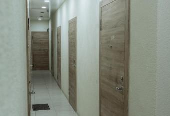   vitrigailos 7 allows 18 year olds to book a room