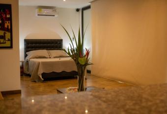 BALC  N DE SANTA MAR  A 1 uno has Balcony rooms