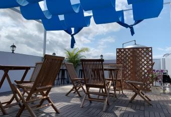 910 Hostel (Chengdong) has Balcony rooms