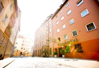 Burghotel N  rnberg allows 18 year olds to book a room