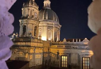 Puccini Inn Catania centro has Balcony rooms