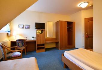 Landhotel Buchenhof Garni has Balcony rooms