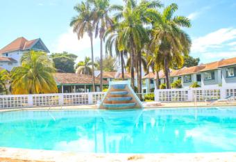 Lazy Dayz @ Point Village Resort allows 18 year olds to book a room