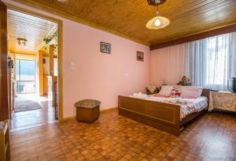 Lazaros Maria has Balcony rooms