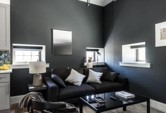 Revived LF Square 1BR with Rooftop by Zencity has Balcony rooms