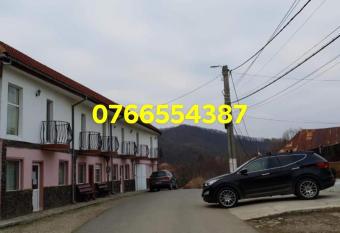 Pensiunea Lucica has Balcony rooms