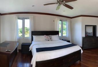 Villa Xona has Balcony rooms