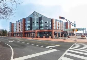 Hyatt Place Moncton allows 18 year olds to book a room