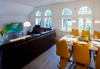 Parkresidenz Lychen, Ferienwohnung 10 has Balcony rooms