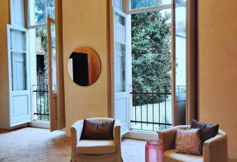 Dandelion Como Suites & Park allows 18 year olds to book a room