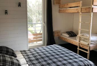 Le Chalet du Narouel has Balcony rooms