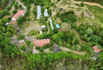 Agriturismo Ca du Chittu allows 18 year olds to book a room