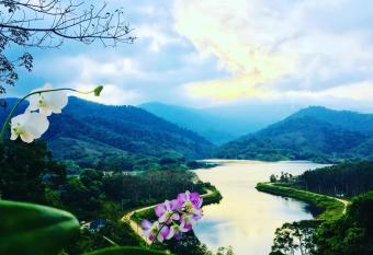 Baanhatsompaen homestay has Balcony rooms