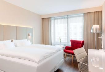Avani Frankfurt City Hotel - previously NH Collection Frankfurt City allows 18 year olds to book a room