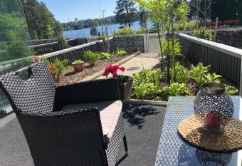 Lake view Helmi has Balcony rooms