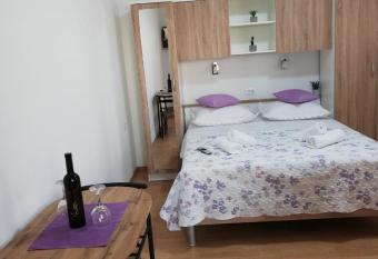 Studio za 2 osobe- LIJANA has Balcony rooms