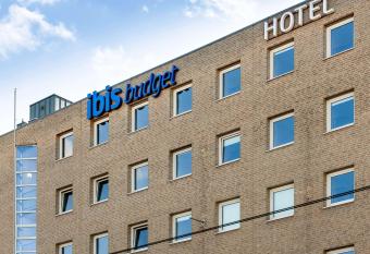 ibis budget Krefeld Messe-D  sseldorf allows 18 year olds to book a room