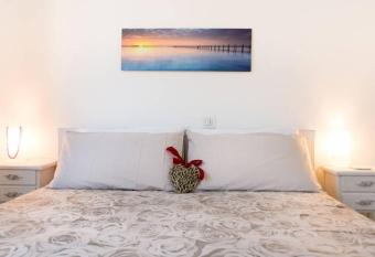 Villa Jad   Sottomarina has Balcony rooms