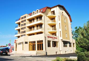 Hotel Victoria has Balcony rooms