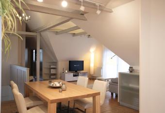 Apartment Time-Out has Balcony rooms