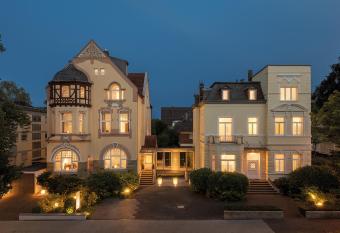 Boutiquehotel Dreesen - Villa Godesberg allows 18 year olds to book a room