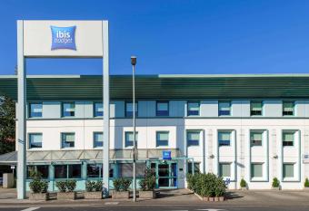 ibis budget Koeln Leverkusen City allows 18 year olds to book a room