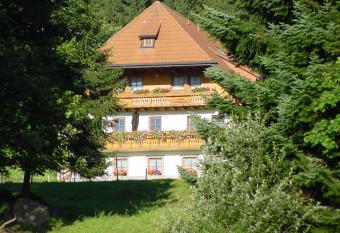 Klausenhof Schonach has Balcony rooms