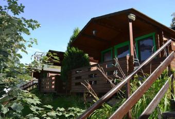 Chatov   osada Na Skalk  ch allows 18 year olds to book a room