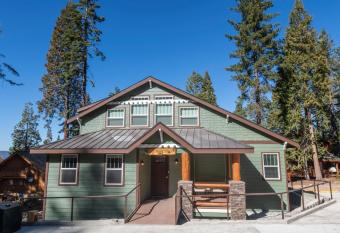 Half Dome Loft has Balcony rooms