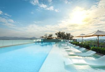 Hilton Garden Inn Phuket Bang Tao has Balcony rooms