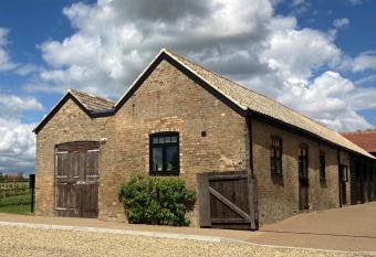 The Yard @ Pringle Farm has Balcony rooms