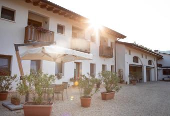 Agriturismo Riva dei Coz has Balcony rooms