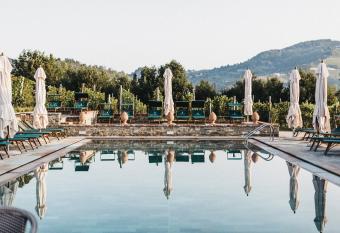 Villa La Madonna has Balcony rooms