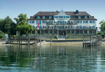 Strandhotel L  chnerhaus allows 18 year olds to book a room