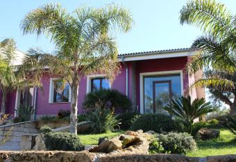 Cal  u has Balcony rooms