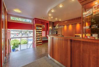 Mercure Hotel Luebeck City Center allows 18 year olds to book a room