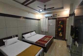 Sar Raj S R RESIDENCY has Balcony rooms