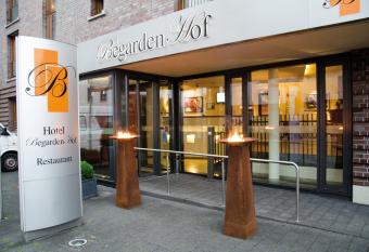 Hotel Begardenhof allows 18 year olds to book a room