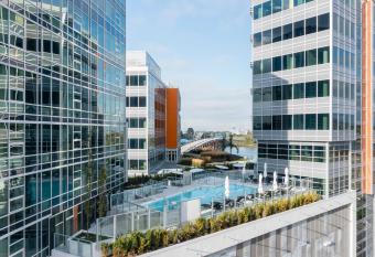 Versante Hotel allows 18 year olds to book a room