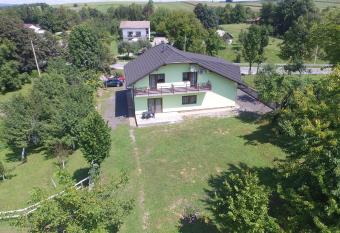 Apartments with a parking space Irinovac, Plitvice - 17376 allows 18 year olds to book a room