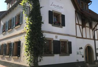 Landhotel Kallstadt allows 18 year olds to book a room
