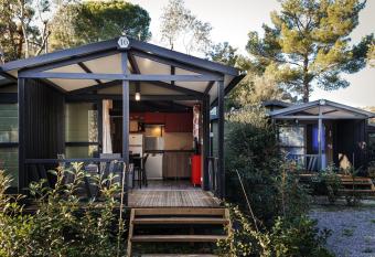 Oasi Camping has Balcony rooms