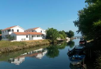 Apartments Noa Nin   drijac has Balcony rooms